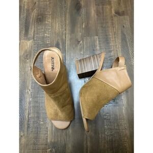 JustFab Open Toe Slingback Block Heel Sandals 9.5 Tan